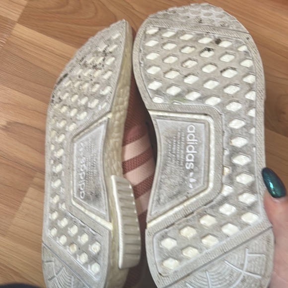 Adidas NMD R1 2016 RAW PINK USED US SIZE 5/36 - Picture 2 of 3